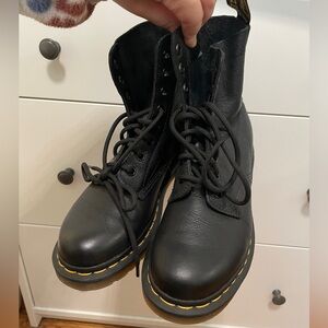 Dr Martens 1460 pascal black boots